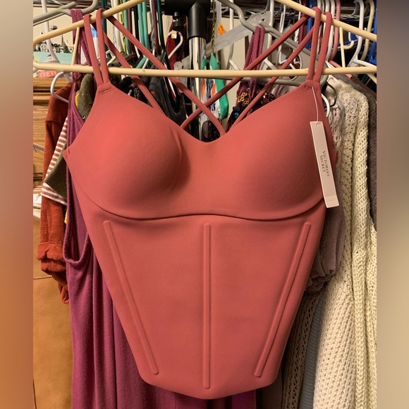 NWT VS Elevate Corset Tank Top, Deep Rose, XS - Picture 3 of 9